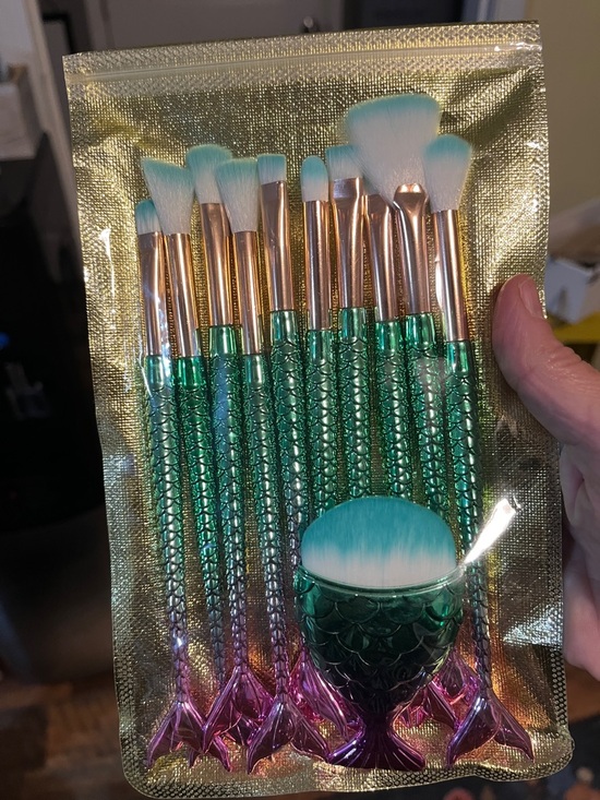 Other - Mermaid Tail Makeup Brush Set in Teal and Rose Gold